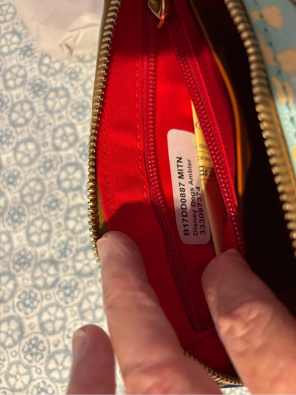NWT Disney Dooney & Bourke 2017 Dogs Blue Ambler Crossbody Bag Purse Rare